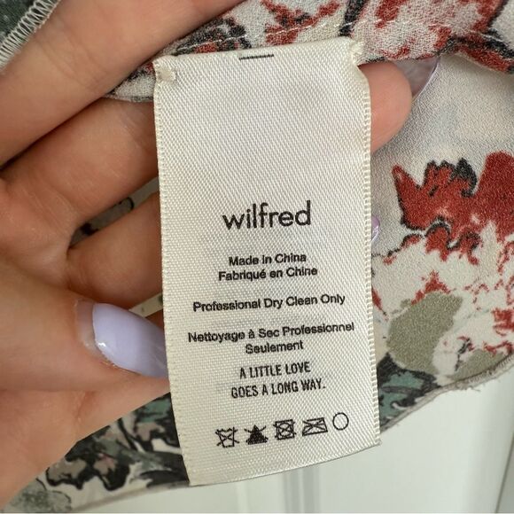 WILFRED | Floral off the shoulder 100% silk blouse - Picture 8 of 10